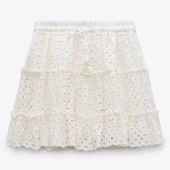 Zara White Ruffle Mini Skirt - Picture 4 of 4